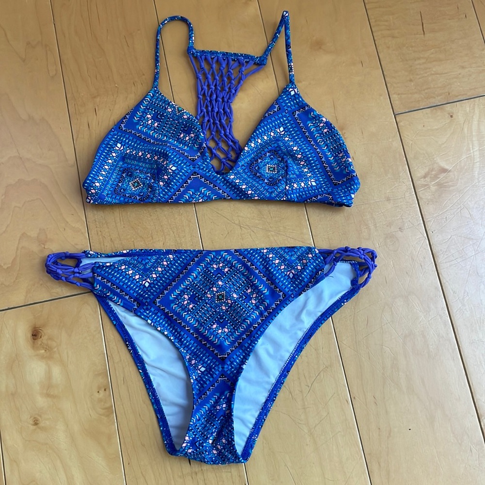 Express Swimwear Women's Bikini - Top SM - Bottom M
